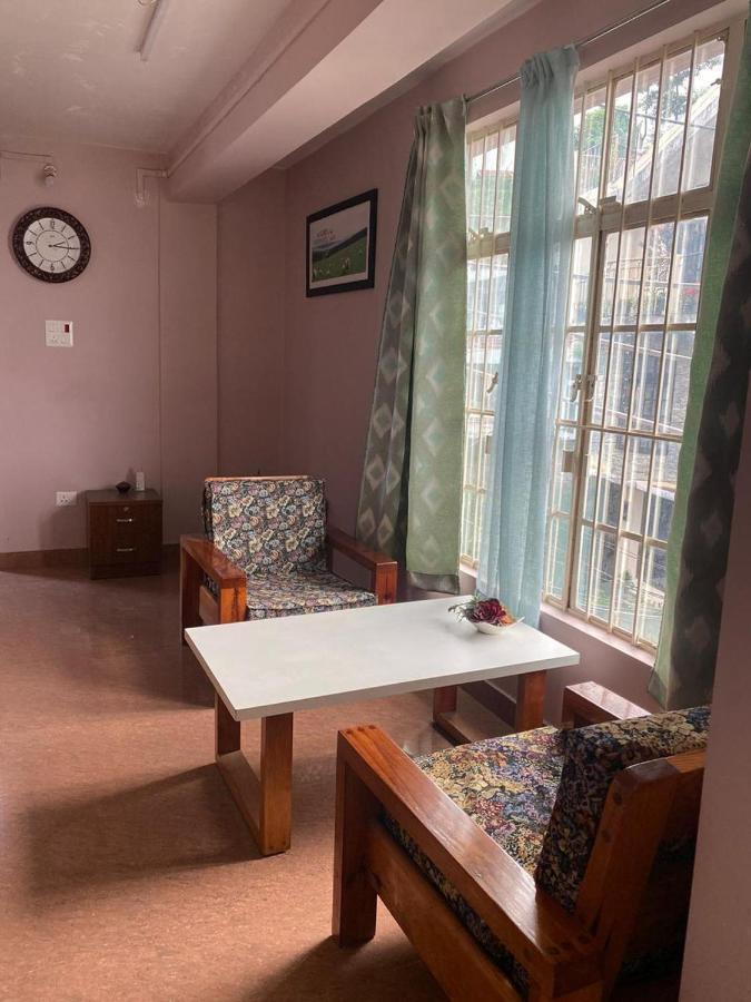 The Palm Guest House Kohima ภายนอก รูปภาพ