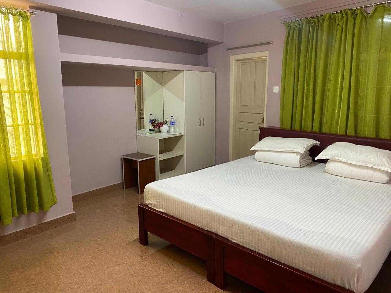 The Palm Guest House Kohima ภายนอก รูปภาพ